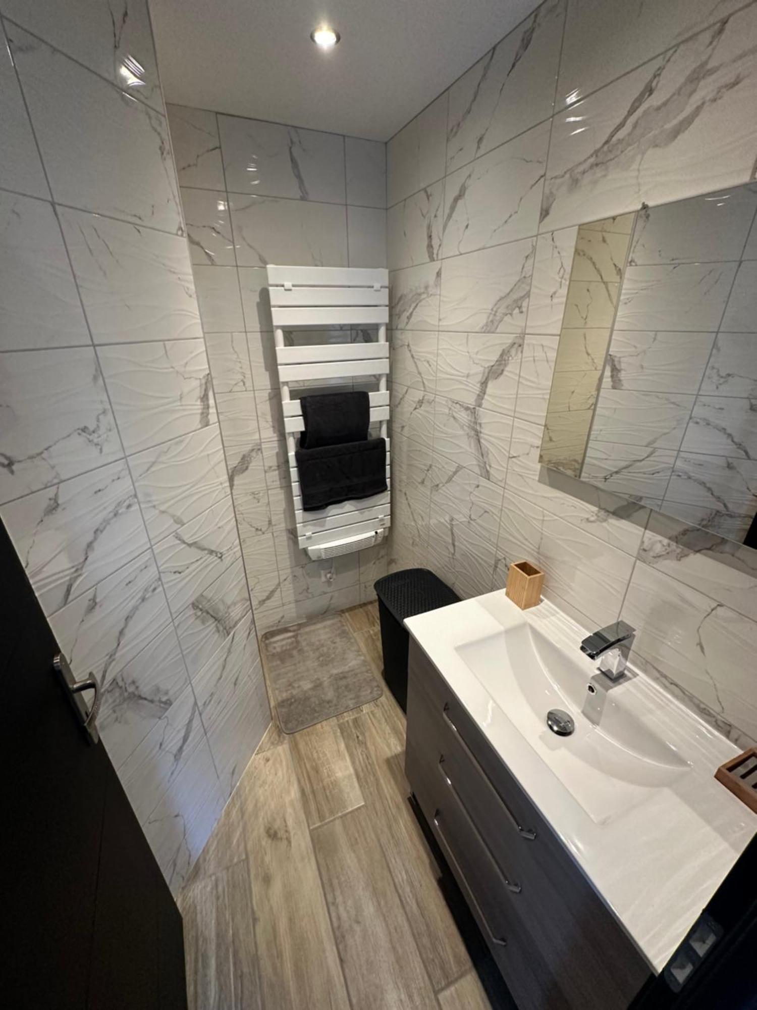 Appartement Moderne Et Confort Châtillon-sur-Seine Zewnętrze zdjęcie